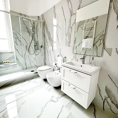 Apartment Quid Juris 28 - Santa Lucia Naples