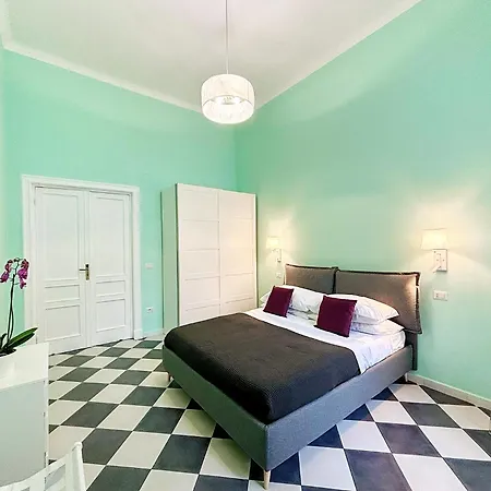 Apartment Quid Juris 28 - Santa Lucia Naples