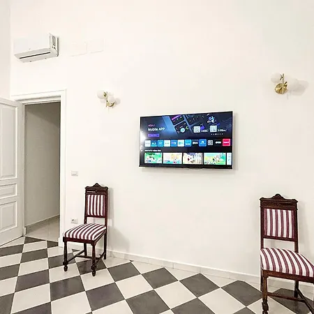 Quid Juris 28 - Santa Lucia * Naples