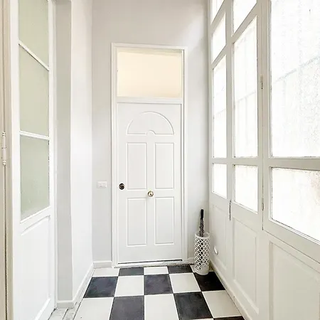 Apartment Quid Juris 28 - Santa Lucia Naples